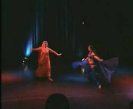 Indian Oriental Fantasy by Nadine Fernández & Schachlo