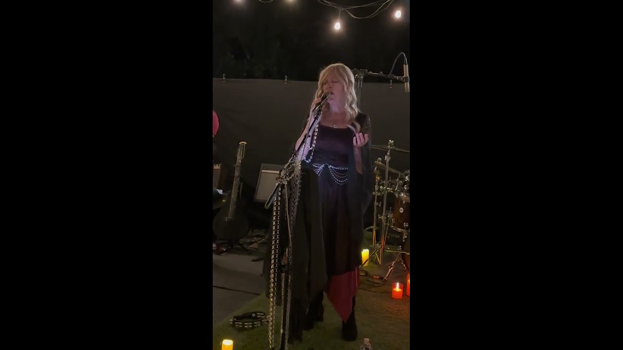 Promotional video thumbnail 1 for The Chain - A Fleetwood Mac Experience