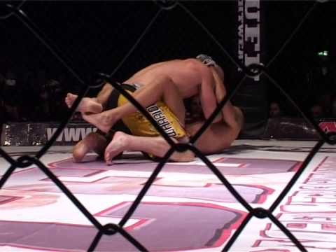 Violent Cage Fight! CFC - Jack Mason v George Tistonas
