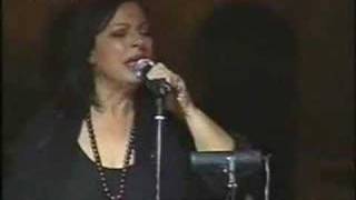 Haris Alexiou - To Anestaki (live, 2002)