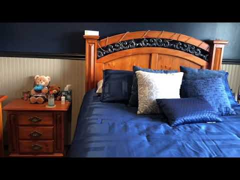 One last look before we say goodbye the old house.!!