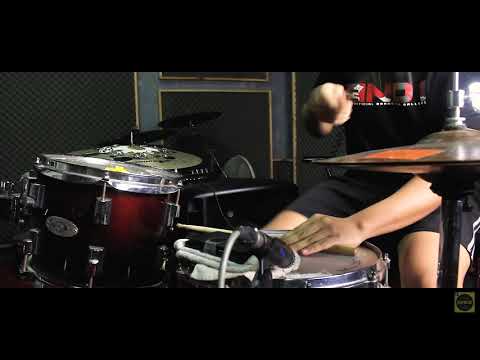 Drum cover (Pumped Up Kicks Radiohead Mashup)