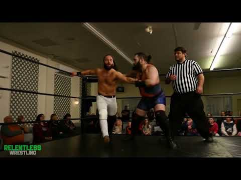 Ethan Knight VS Thad Howett.