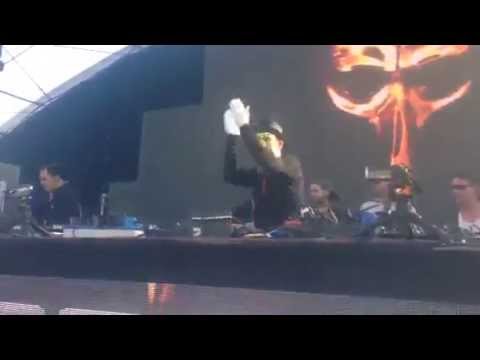 Claptone playing THE THING by Nils Penner