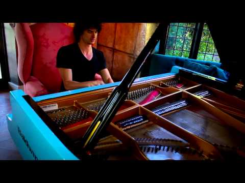 Taryn Southern - Dead or Alive [piano cover]