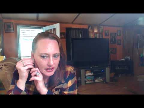 download lagu mp3 mp4 Emma Watson Belle Earring, download lagu Emma Watson Belle Earring gratis, unduh video klip Emma Watson Belle Earring