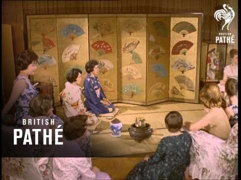 Unidentified Out Takes / Cuts - Cp Uni 3 - Mobile Bath, London Buildings (1960)