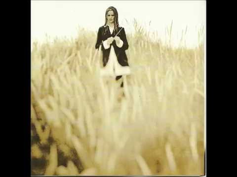 Water To The Well ~ Sinead Lohan (LYRICS)