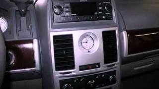 preview picture of video '2010 Chrysler Town Country Seattle WA 98168'