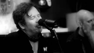 Grant-Lee Phillips - &quot;Walk in Circles&quot; (Live)