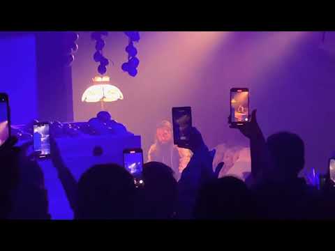 Salvatore Ganacci’s position on pronouns