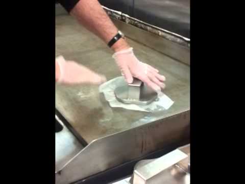 Tom Ryan Cooks a Smashburger