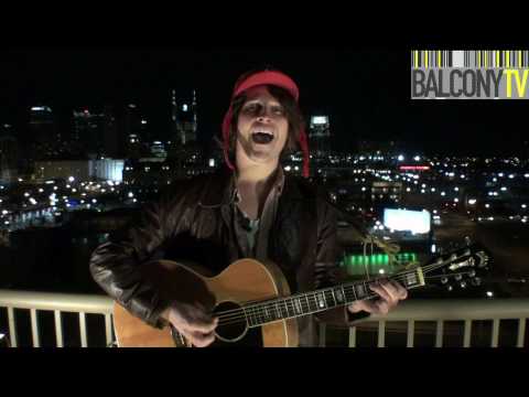 NEIL O'NEILL - IN SEARCH OF GOLD (BalconyTV)