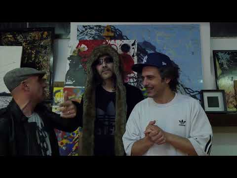 Lui è il Gatto "dietro ...ma dietro..le qvinte!"