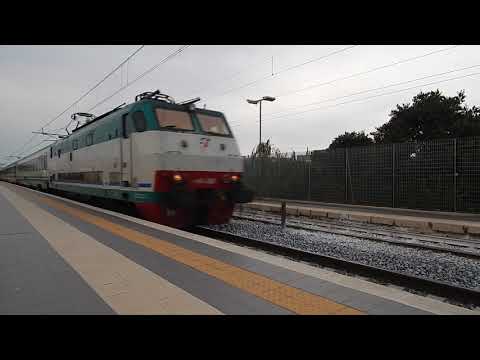 E444R 005 per IC 605 Milano Centrale-Taranto, in transito a BA Santo Spirito!