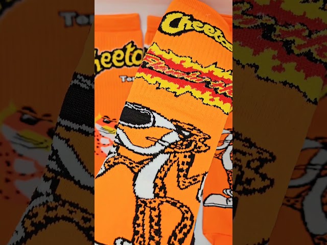 Vídeo relacionado con Cheetos Calcetines Divertidos, Pack de 5 Calcetines Calentitos para Mujer, Hombre y Adolescente (Naranja, 41-46 EU)