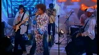 Macy Gray - Sexual Revolution - Top Of The Pops - Friday 7th December 2001