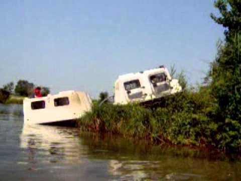 Protezione Civile "Massimo Fusetti" - Mezzo anfibio ad Asigliano P2