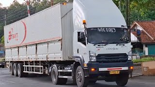 Download lagu Mobil truk tronton besar truck container truck tangki bbm pertamina flatbed dump truck trailer mp3