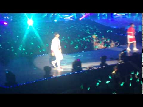 150927 Shinee World IV In Bangkok 2015