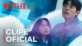 De Repente Humana | CLIPE OFICIAL | Netflix