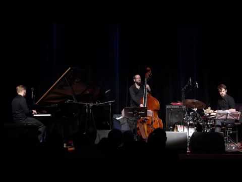 Pablo Held Trio - Live at Brucknerhaus, Linz, Austria, 2016-10-08 - Hidden