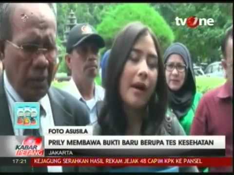 Beredar Foto Bugil Prilly Latuconsina Buktikan Dirinya Masih Perawan @ Kabar Petang 10 Agu