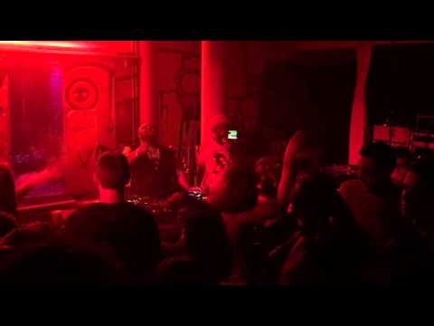 Iration Steppas play Barbara Naps' Children Of The Most High@Dub Up Kortrijk (19-3-2016)