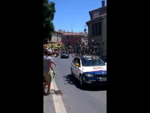 Stage 7 Tour de France 2013 - peloton passes through Roujan