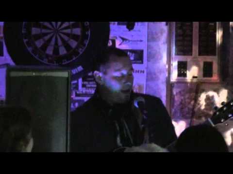 Ali McKinnell's Electrasy performs Morning Afterglow LIVE @ Royal Portland Arms