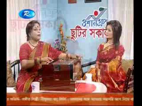 Nilufar Banu Lily in Chutir Sokal in RTV (Live - part1).wmv