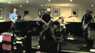 Mentally Yours - Stand alone - Live at The Castlemayne