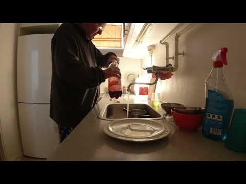 MongoTV_11248 - Blander 2 Flasker SAFTEVAND Tirsdag Formiddag og SNAKKER