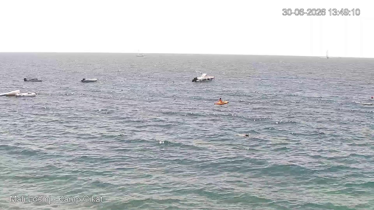 Live webcam view of Cámara de la Bahía de Camp Čikat