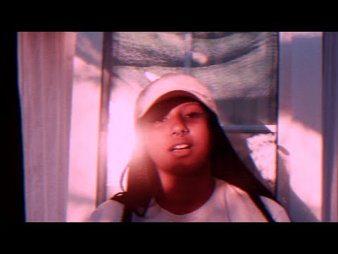 Alba Mbengue - summer flies