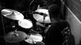 Chuck Cotton sings "Ain't No Sunshine"