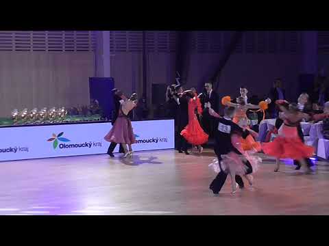 015 Jakub Brück - Anna Riebauerová /MČR T10 2018/ Kojetín/ Mládež/ 1.kolo/ Valčík