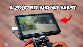 A Bold Statement: Neewer F700 Super Budget Monitor