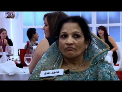 Competing Samosas are judged | The F Word