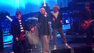 The Charlatans &amp; Tim Booth (James) - North Country Boy - Wembley Arena, London - December 2018