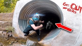 EXPLORING THE HAUNTED TUNNEL 😱 (THE RAKE)