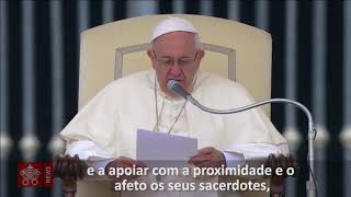 Papa: em junho, rezar pelos sacerdotes