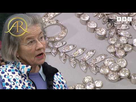 A True Fairy-Tale Family Tiara Worth Five Figures | BBC Antiques Roadshow