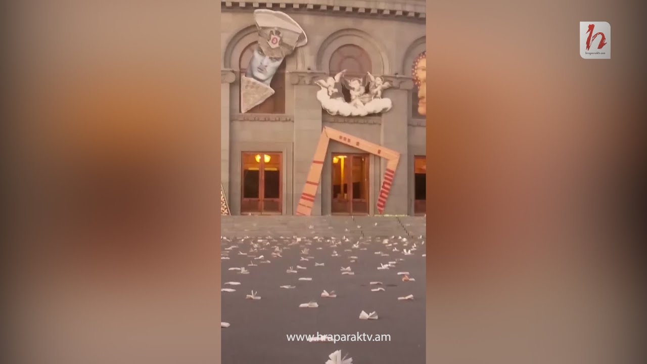 Բացված գրքեր՝ Ազատության հրապարակում