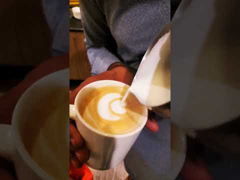 Eid tak 1k subscribers krwa do plzzzz | Coffeehouse #coffee #latteart #coffeeholic #barista #live