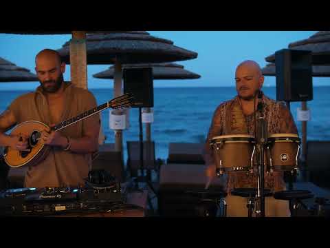 Το απόλυτο Beach Bar στην Αρτέμιδα - Θάλασσα, Χαλάρωση & Ζωντανή Μουσική!