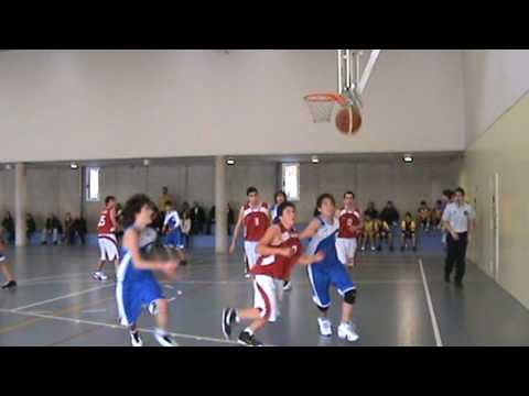 IDIOMES MANHATTAN CBS - Infantil A Masculí vs CB Olesa-Shona Thorburn  65-73