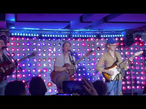 Nineteen and Aimless Josh Turner&Reina Del Cid