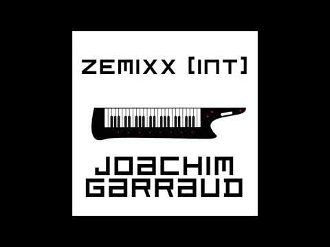 ZeMixx 300 (Live at Parc des Expo, Caen, 2011)(Joachim Garraud b2b Dada Life b2b Sebastien Benett))