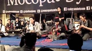Download lagu Adakalanya & Jodho Kemil - Fikiran mp3